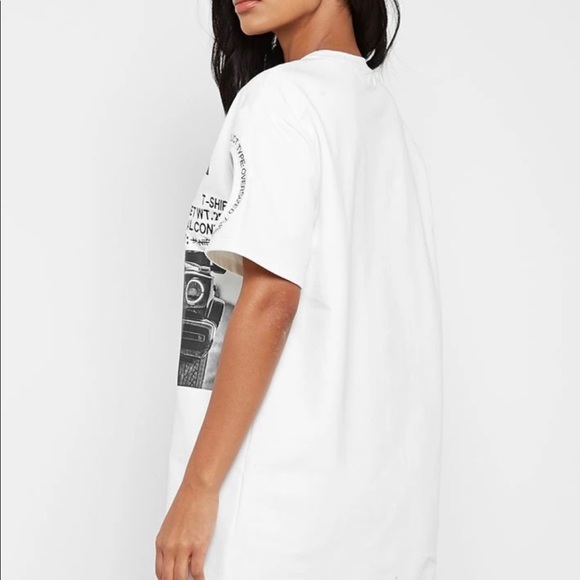 Modern Dress - Picture 2 of 4